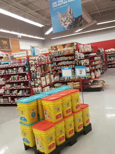 Pet Supply Store «Petco Animal Supplies», reviews and photos, 4751 W 29th St, Greeley, CO 80634, USA