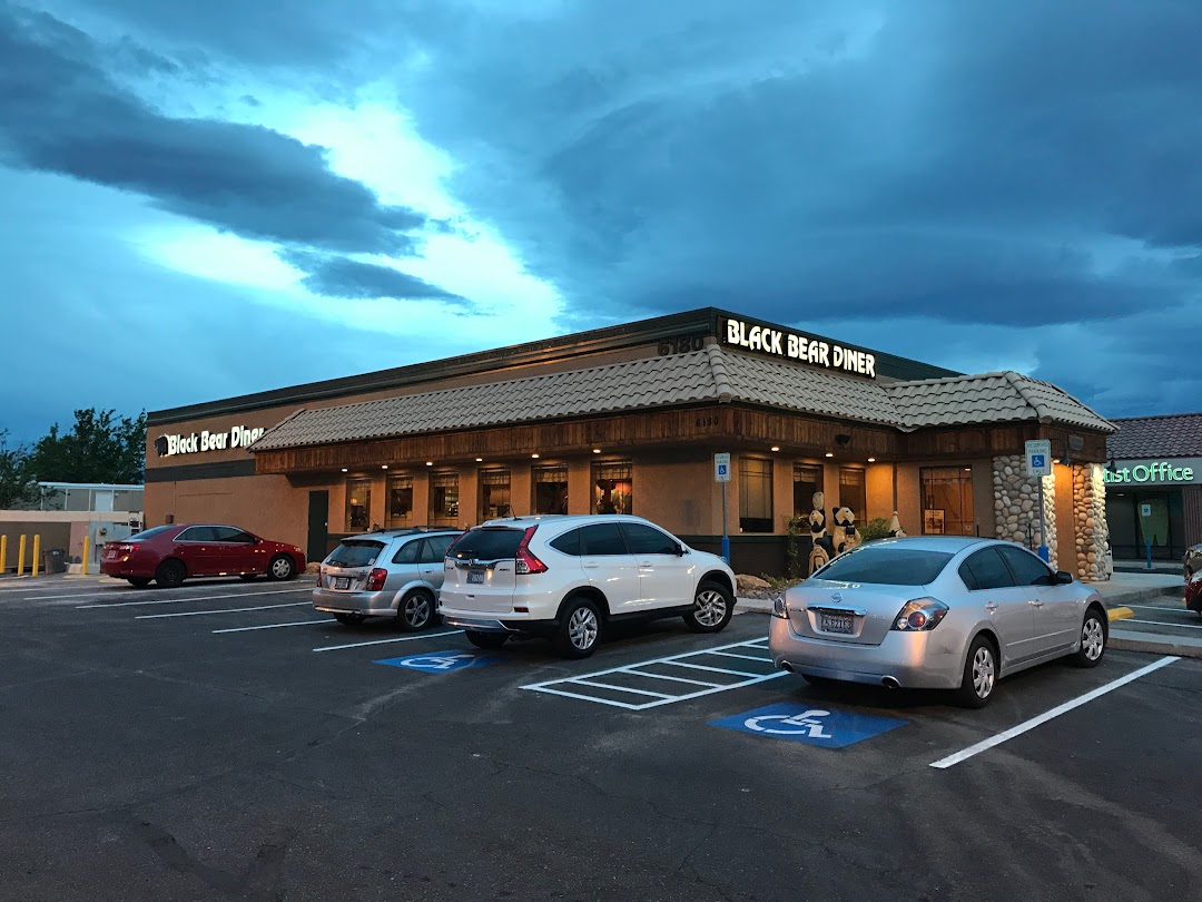 Las Vegas Tropicana Black Bear Diner