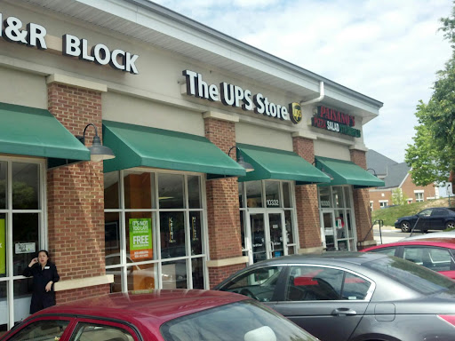 Shipping and Mailing Service «The UPS Store», reviews and photos, 10332 Main Street, Fairfax, VA 22030, USA