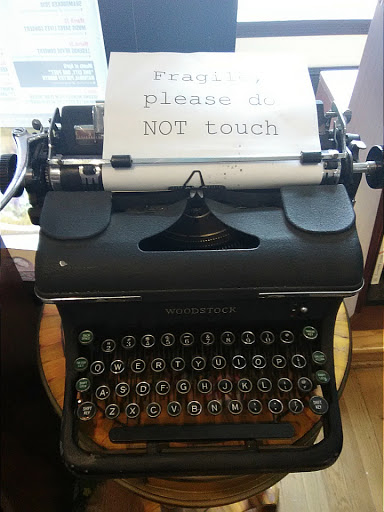 Book Store «Read Between the Lynes», reviews and photos, 111 E Van Buren St, Woodstock, IL 60098, USA