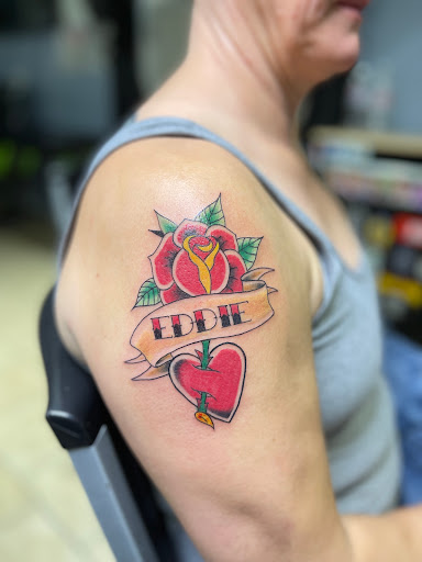 Tattoo Shop «Virginia Beach Ink Tattoo and Piercing Studio», reviews and photos, 612 Nevan Rd, Virginia Beach, VA 23451, USA