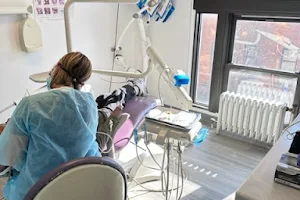 New Roc Dental - General, Cosmetic & Implant Dentistry image