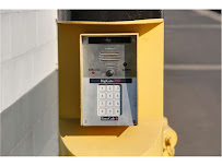 Extra Space Storage - Photo 5 - Car repair in Hemet, CA, Hemet