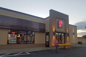 Taco Bell image