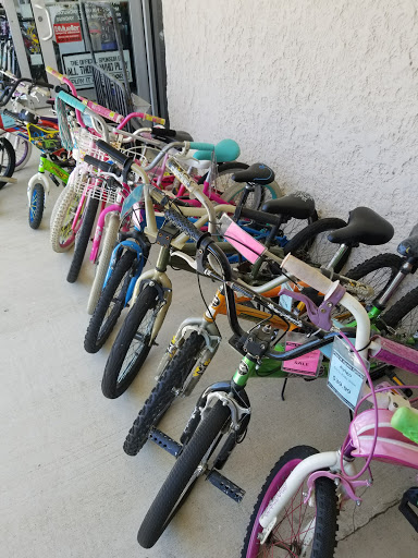 Sporting Goods Store «Play It Again Sports - Mount Pleasant», reviews and photos, 1035 Johnnie Dodds Blvd, Mt Pleasant, SC 29464, USA