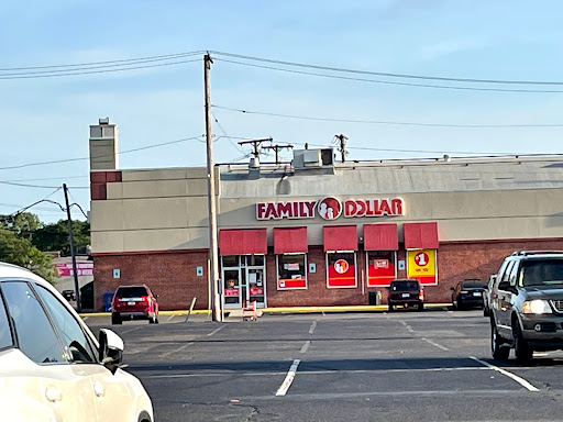 FAMILY DOLLAR, 5746 Middlebelt Rd, Garden City, MI 48135, USA, 