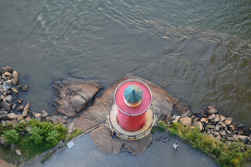 The Little Red Lighthouse image 8