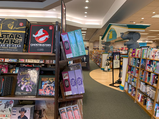 Book Store «Barnes & Noble», reviews and photos, 1156 US-46, Woodland Park, NJ 07424, USA