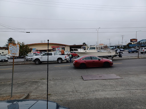 Grocery Store «Grocery Outlet Bargain Market», reviews and photos, 1124 3rd St, Crescent City, CA 95531, USA