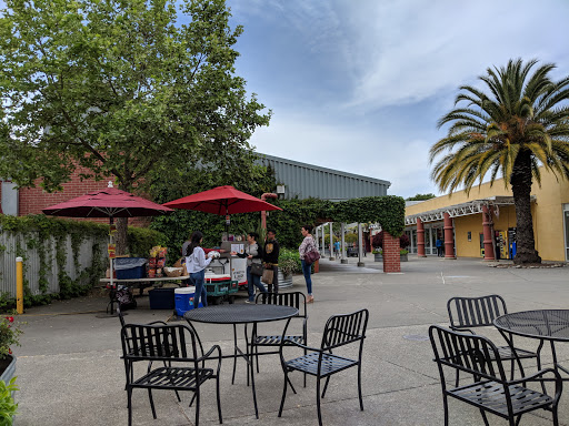 Shopping Mall «Petaluma Village Premium Outlets», reviews and photos, 2200 Petaluma Blvd N, Petaluma, CA 94952, USA