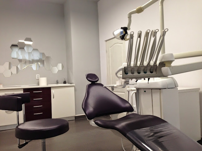 Opinii despre Happy Clinic în <nil> - Dentist