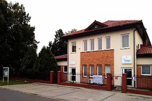 Centrum Medycyny, Fizjoterapii i Rehabilitacji ARTKINEZIS - Pruszków image