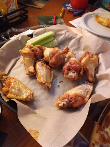 Sports Bar «The Landing Eatery & Pub», reviews and photos, 1189 W Kansas St, Liberty, MO 64068, USA