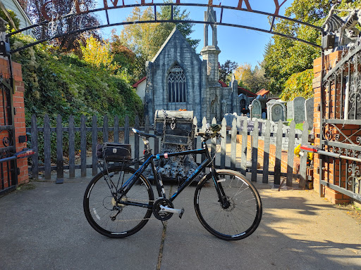 Tourist Attraction «Davis Graveyard», reviews and photos, 8703 SE 43rd Ave, Milwaukie, OR 97222, USA