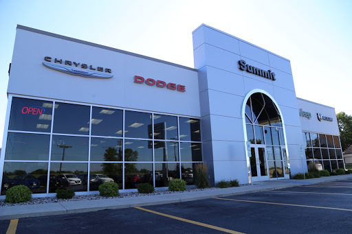Jeep Dealer «Summit Automotive Chrysler Dodge Jeep Ram», reviews and photos, 815 S Rolling Meadows Dr, Fond du Lac, WI 54937, USA