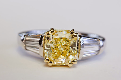 Jewelry Store «John Laughter Jewelry», reviews and photos, 1800 Hendersonville Rd, Asheville, NC 28803, USA