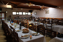 Atmosphère du Restaurant Au Cochon Grillé à Saint-Nic - n°2