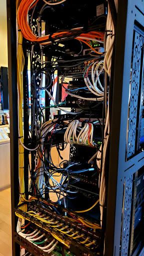 Home Audio Store «AVWORX», reviews and photos, 1090 E Cambridge Cir, Layton, UT 84040, USA