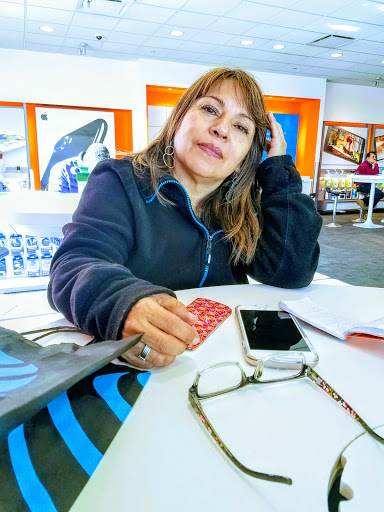 Cell Phone Store «AT&T», reviews and photos, 4250 Macdonald Ave f, Richmond, CA 94805, USA