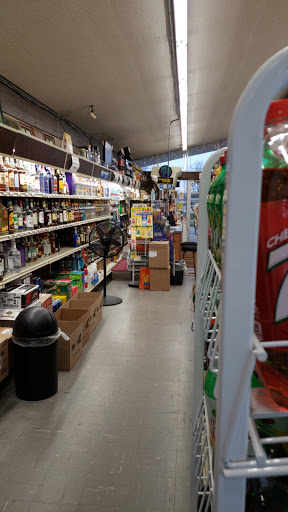 Beer Store «Lakeside Party Store», reviews and photos, 5509 Ann Arbor Rd, Jackson, MI 49201, USA