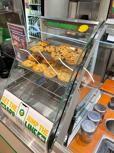 Sandwich Shop «Subway», reviews and photos, 340 E 10th St H, Gilroy, CA 95020, USA