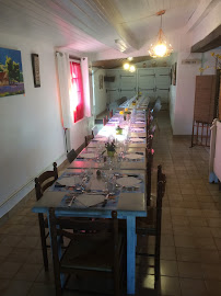 Atmosphère du Restaurant Auberge de l'Ecurie à Usson-du-Poitou - n°5
