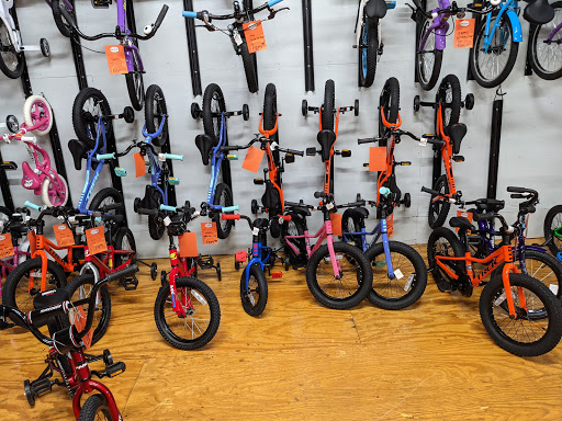 Bicycle Store «Matthews Bicycle Mart Inc», reviews and photos, 7272 Pendleton Pike, Indianapolis, IN 46226, USA