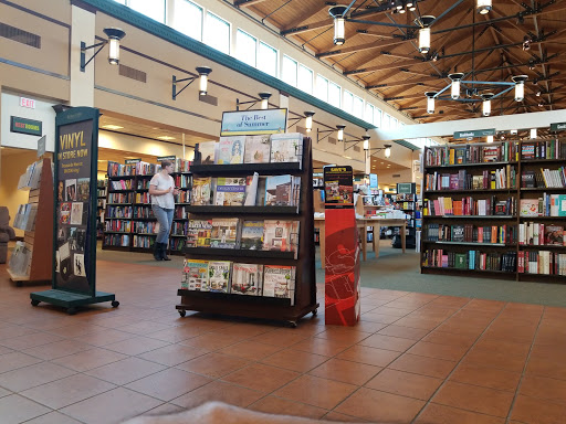 Book Store «Barnes & Noble», reviews and photos, 235 Daniel Webster Hwy, Nashua, NH 03060, USA