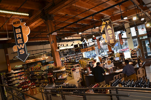 Grocery Store «Lunds & Byerlys Downtown Minneapolis», reviews and photos, 1201 Hennepin Ave, Minneapolis, MN 55403, USA