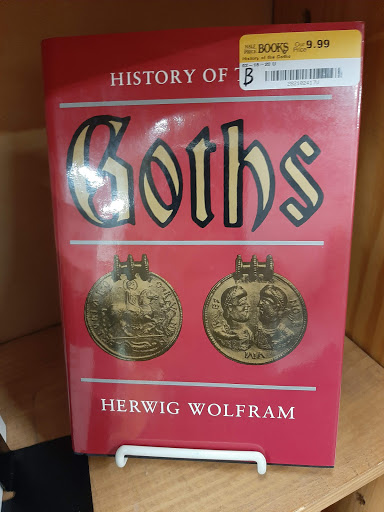 Book Store «Half Price Books», reviews and photos, 2867 95th St, Naperville, IL 60564, USA