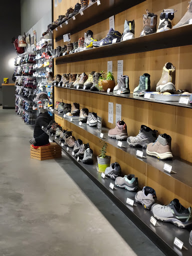 Outdoor Sports Store «REI», reviews and photos, 161 Town Square Pl, King of Prussia, PA 19406, USA