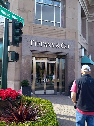 Jewelry Store «Tiffany & Co.», reviews and photos, 1119 S Main St, Walnut Creek, CA 94596, USA