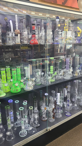Tobacco Shop «Amsterdam Smoke Shop», reviews and photos, 5901 Warner Ave, Huntington Beach, CA 92649, USA