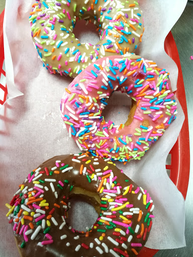 Donut Shop «College Hill Doughnut Co.», reviews and photos, 4618 E Central Ave, Wichita, KS 67208, USA