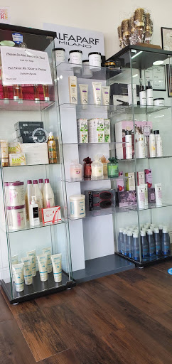 Hair Salon «LE HAIR Salon & Color Bar», reviews and photos, 8236 W Flagler St, Miami, FL 33144, USA