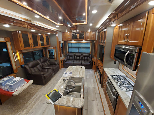 RV Dealer «Mc Kee Auto & RV», reviews and photos, 400 1st Ave, Perry, IA 50220, USA