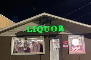 Lucky liquor image