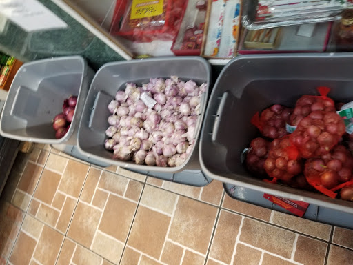 Indian Grocery Store «Indian Restaurant Universal Market», reviews and photos, 905 W Dove Ave, McAllen, TX 78504, USA