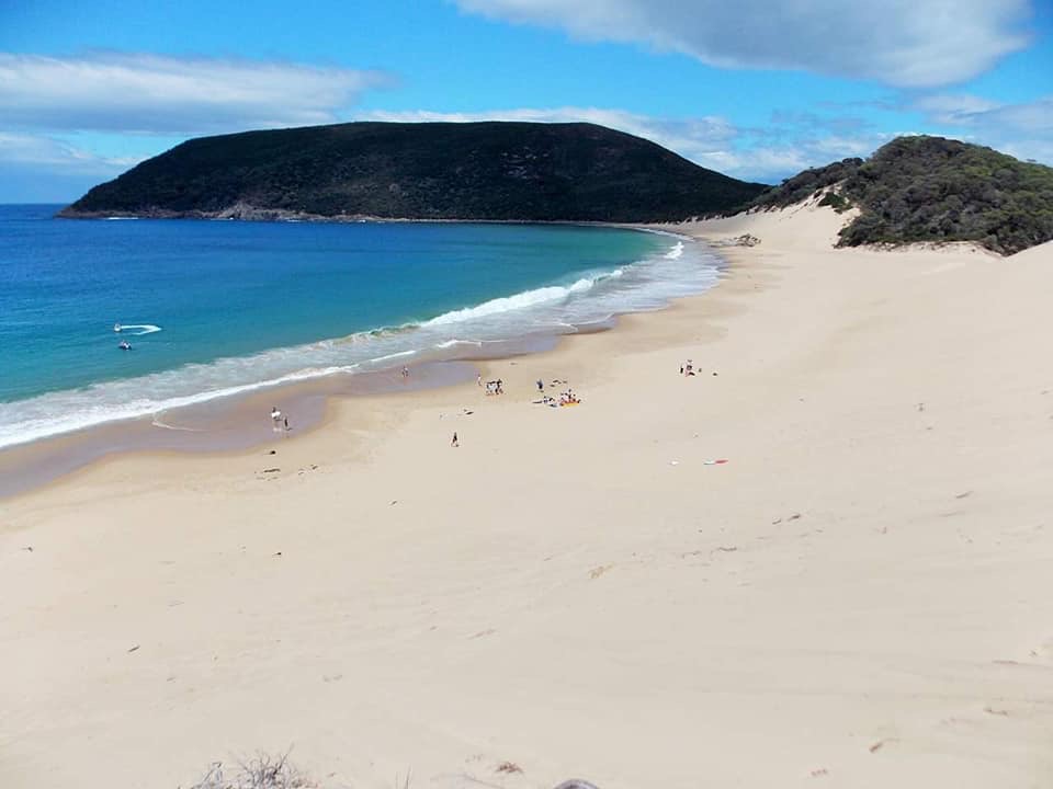Safety Cove Beach'in fotoğrafı ve yerleşim