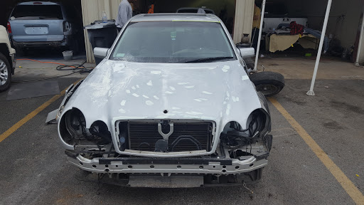 eXtreme Auto Body & Detailing and  LLC. en Kingsland