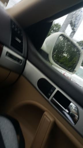 Volkswagen Dealer «DCH Volkswagen of Freehold», reviews and photos, 4360 U.S. 9, Freehold, NJ 07728, USA