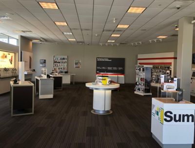 Cell Phone Store «Verizon», reviews and photos, 410 S University Ave Ste 130, Little Rock, AR 72205, USA