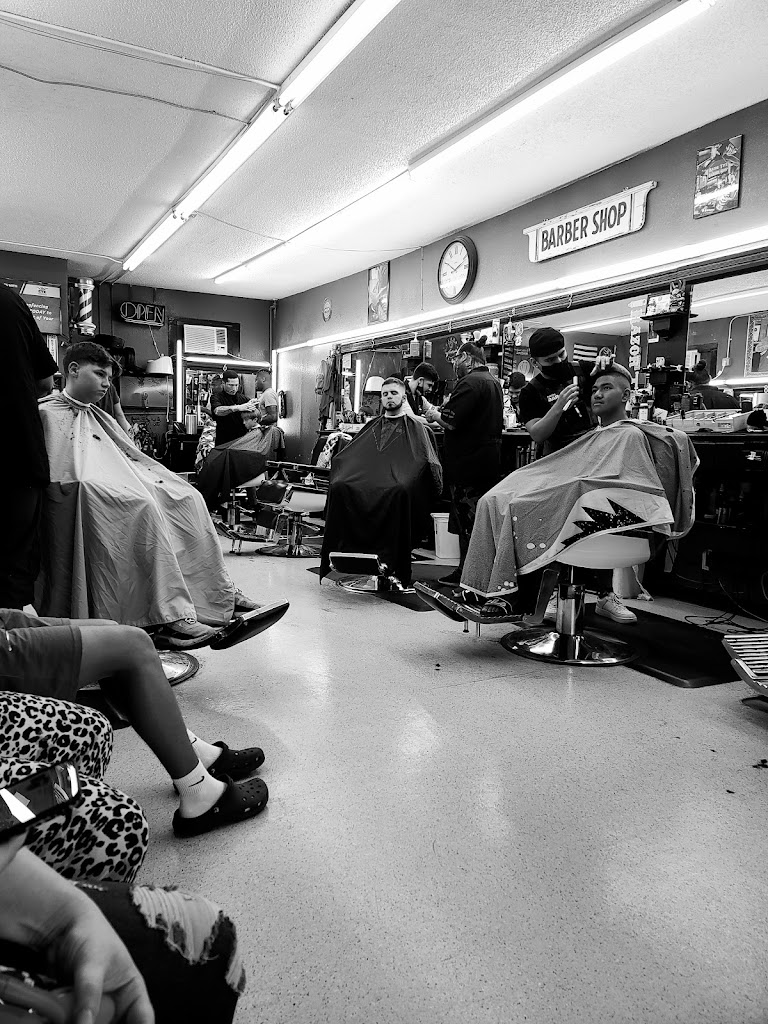 Razor Tite Barber Shop 78130