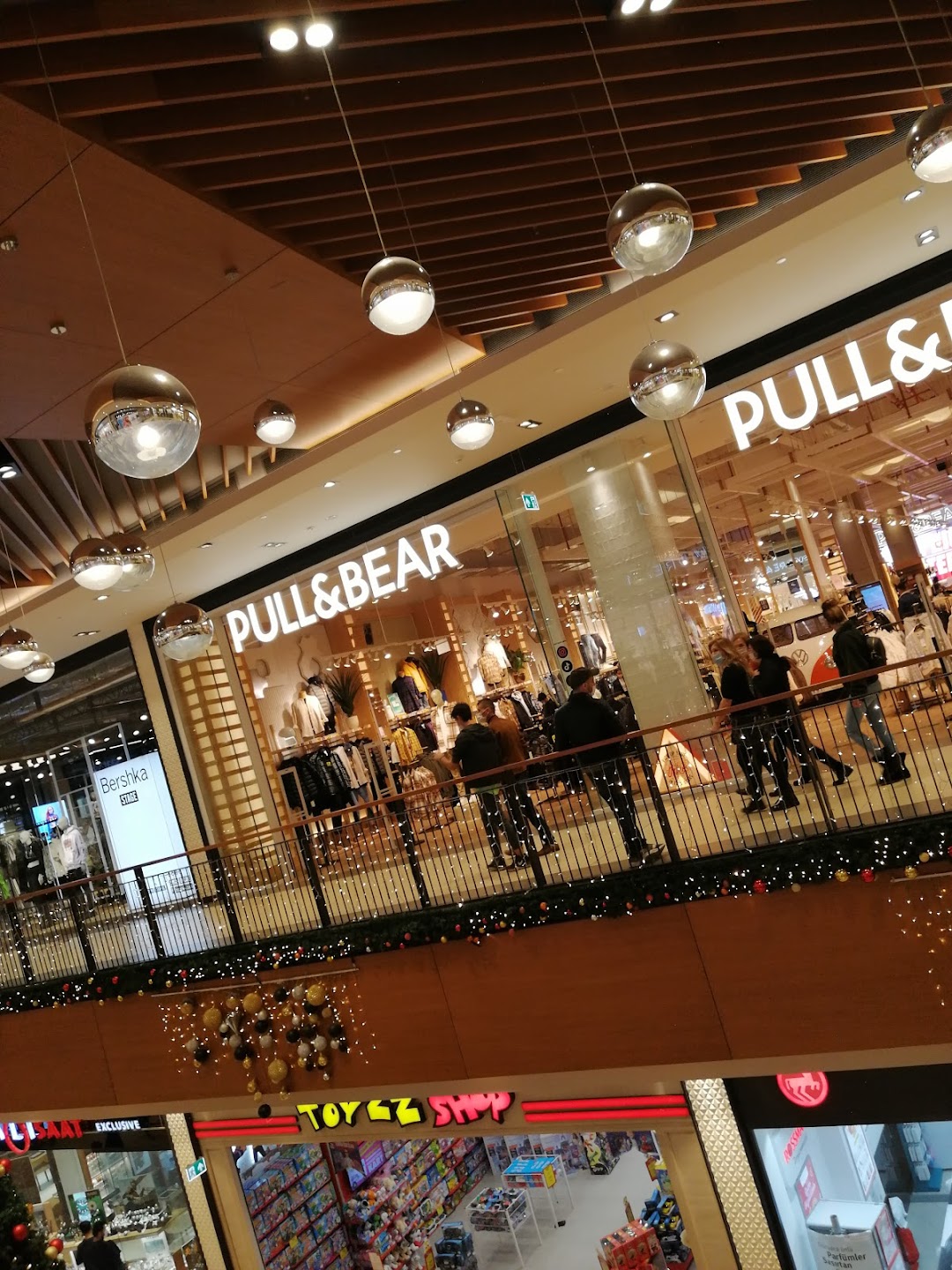 Pull & Bear