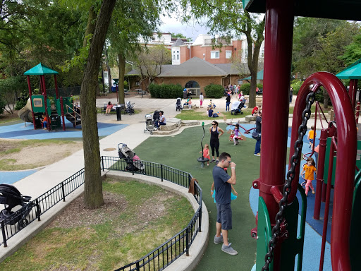 Park «Adams Playground Park», reviews and photos, 1919 N Seminary Ave, Chicago, IL 60614, USA