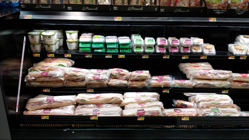 Department Store «Walmart Supercenter», reviews and photos, 2897 Veterans Memorial Pkwy, St Charles, MO 63303, USA