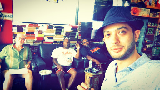 Tobacco Shop «Tobacco City», reviews and photos, 3281 W 115th St, Merrionette Park, IL 60803, USA