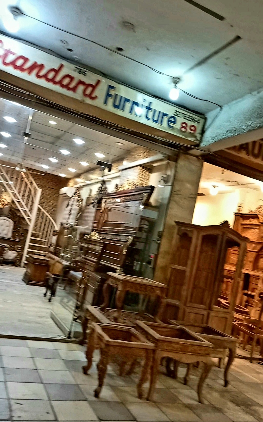 Makki Furniture Market