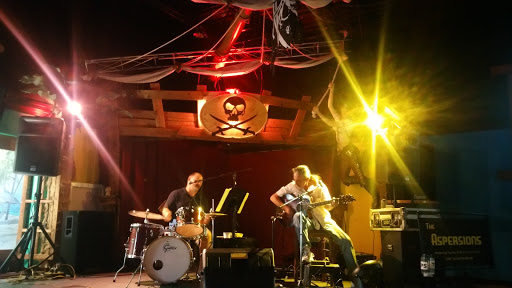 Bar & Grill «The Island Bar and Grill», reviews and photos, 43711 Van Dyke, Sterling Heights, MI 48314, USA