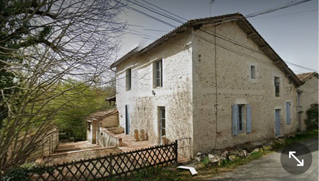 GITE chez Lola à Fonroque (Dordogne 24)